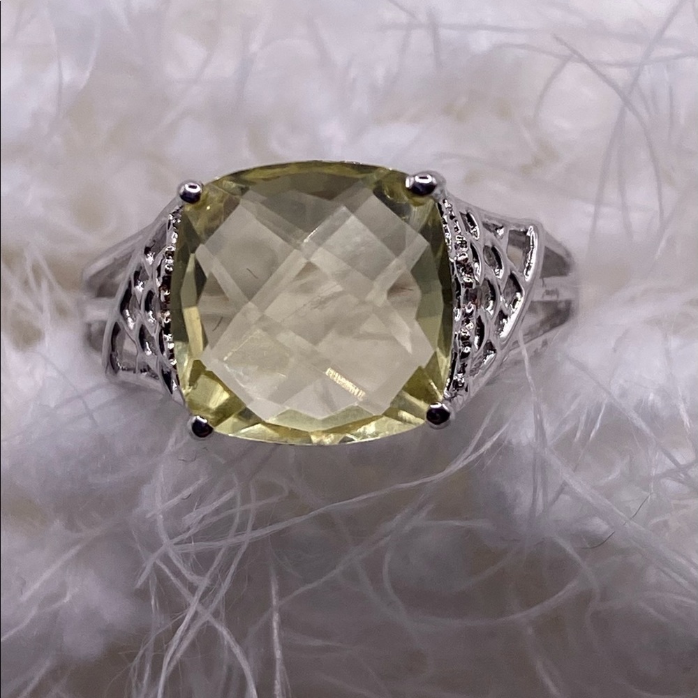 Yellow Quarts & White Topaz Ring